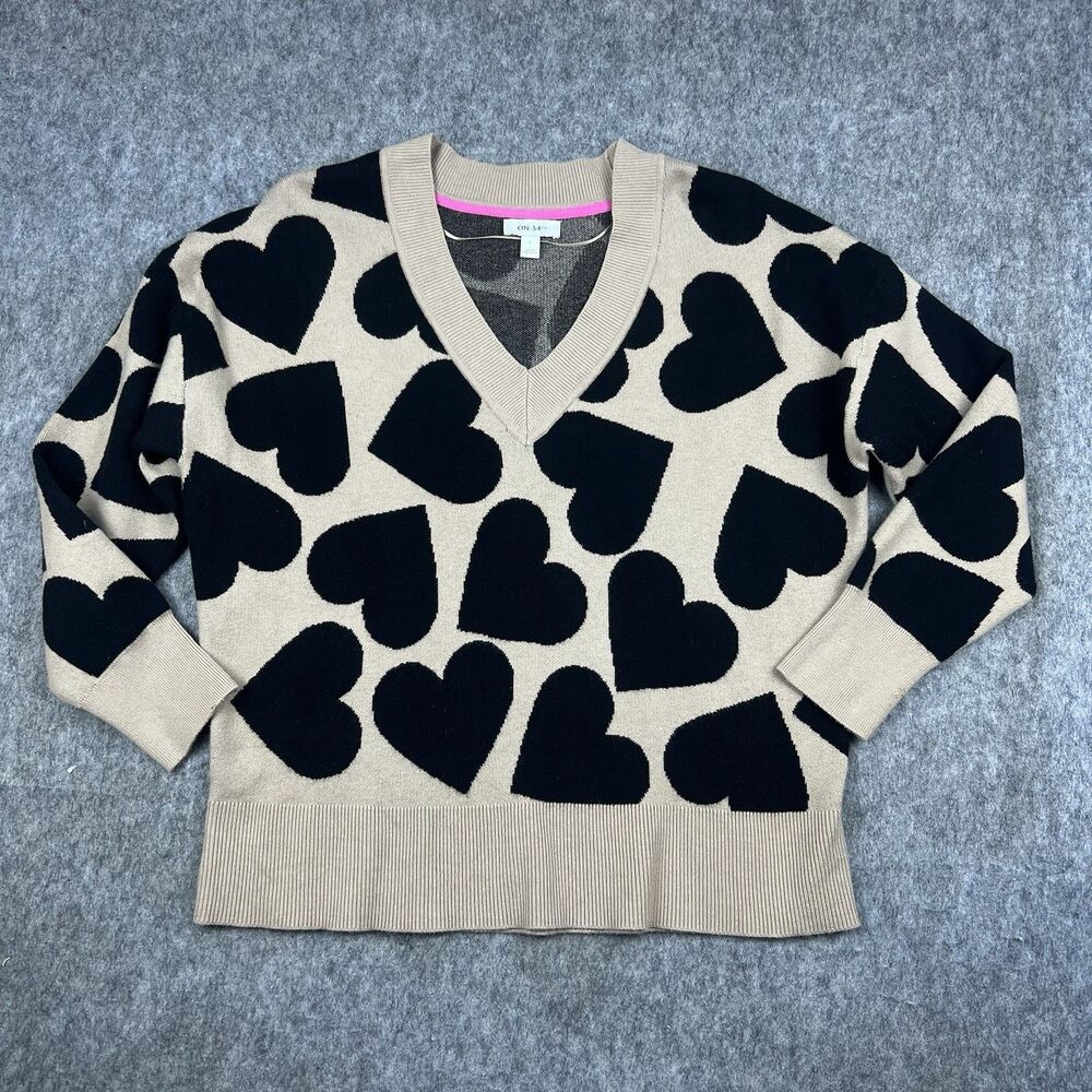 ON 34th Women’s Knit Sweater V-Neck All Over Heart Print Tan Black Size Small